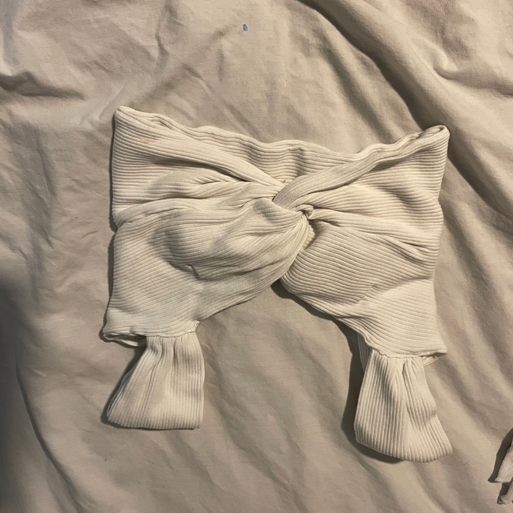 SHEIN Cream Ribbed Twist Front Crop Top